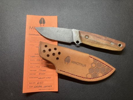 Buenas tardes señores. Pongo en venta parte de mi colección. 

Spyderco Desgonfly 2 80€ 
CRKT M16-14SF 62