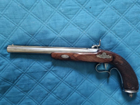 Hola, vendo pistola ROCHATE A PARIS DE ARSA calibre 45, se puede ver y probar en el Puerto de Santa Maria 02