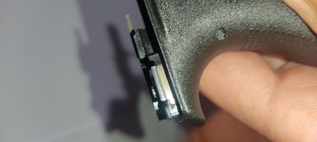 Pongo en venta mi Glock 43 , la vendo por 430 euros ,. El arma está en Guadalajara y regalo funda de kydex 120