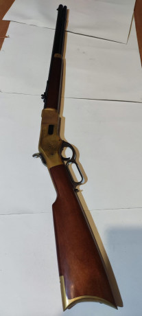 Hola a todos.
Vendo Yellowboy 44-40 de UBERTI.
Viene 
con funda de cuero.
650€+gastos. 11