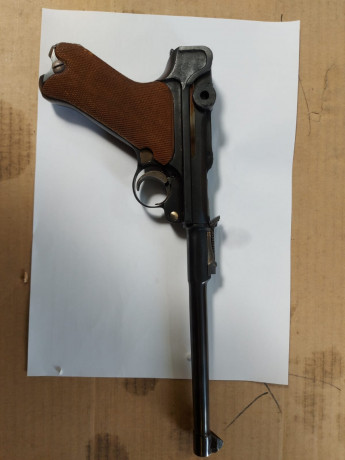Bonita  lange 08 Luger de 1917

Pavon orginal , cañon bien.

Consiste de dos numeros diferentes la parte 02