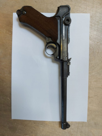 Bonita  lange 08 Luger de 1917

Pavon orginal , cañon bien.

Consiste de dos numeros diferentes la parte 02