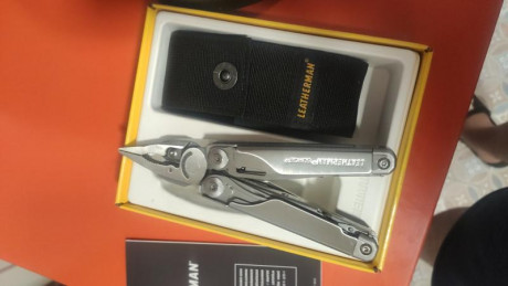 Me la regalaron hace unos días, la vendo por tener ya una supertool 3000 que me hace el apaño bien. Ya 02