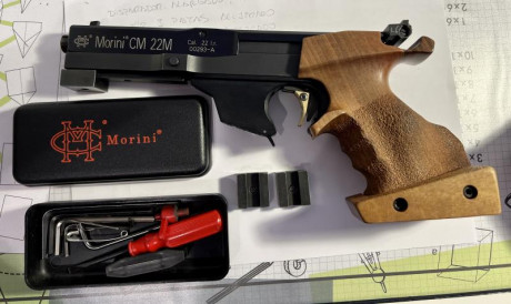 Hola buenas vendo Morini CM22m muy cuidada, con su maletín original, herramientas y documentación. Está 20
