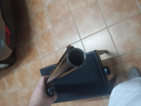 Se vende escopeta semiautomática beretta 303 con sus 5 boquillas intercambiables, llave, funda...

cañón 21