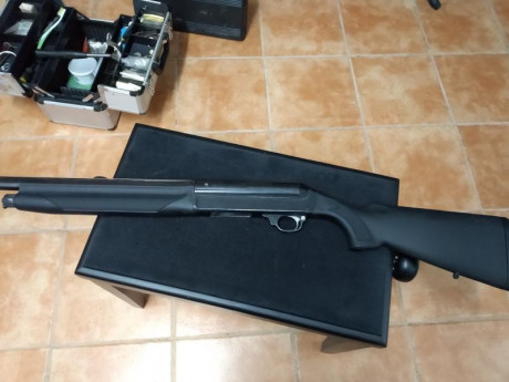 Se vende Benelli 121 con cañón Saint Etienne de 70 cm, ánima 18.3 con choke fijo de **. Culata y guardamanos 11