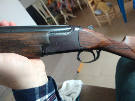 Se vende superpuesta FN Browning modelo B25, culata inglesa, ánima 18.3, expulsora, monogatillo selector...escopeta 00