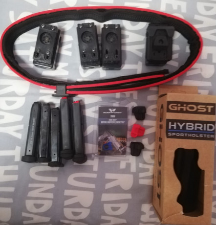 Buenos días.

Vendo equipo de IPSC para Beretta 92, compuesto por:
 1 Funda GHOST HYBRID sin estrenar.
 01