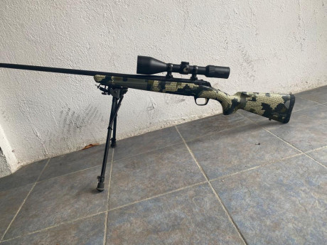 Rifle Browning x-bolt en calibre 270 wsm con culata sintética kuiu en perfecto estado con visor avistar 11