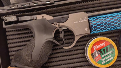 Buenas vendo mi hammerli ap-40 con 1 botella y contrapeso revisada por Pablo de ibergrips el arma se encuentra 01