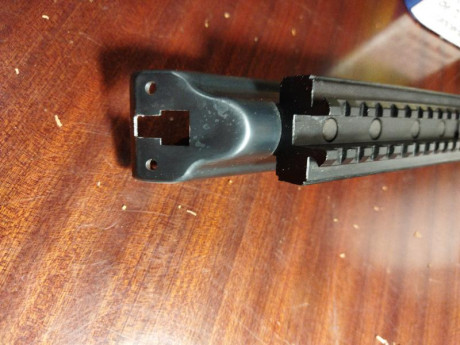 Vendo teja intercambiables para rifle semiautomático molot llevá incorporado base Weber para visor
Sólo 01