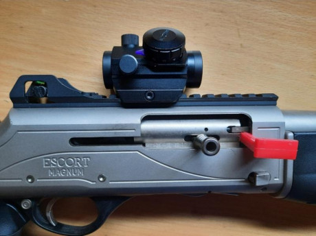Escopeta semiautomática Hatsan del calibre 12 magnum, con cañón de 50 cm. utilizable para caza y para 31