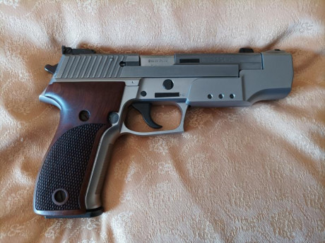 Hola a todos.
Vendo una estupenda pistola Sig Sauer P 226 S.
Es una magnífica pistola de precisión en 00