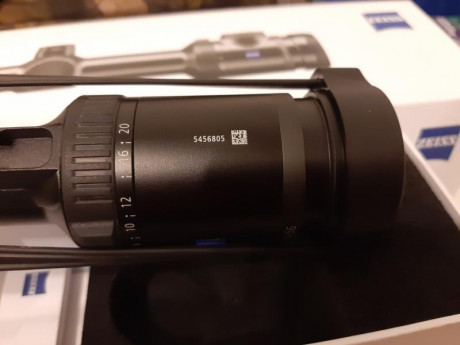 Vendo zeiss v8 
2.8-20×56 ret 60 iluminada
Modelo nuevo con tubo de 30 y carril
A estrenar
Nico 696927927
2550e 01