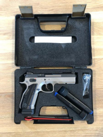 Ocasión: Pistola en perfectísimo estado.
Cz Shadow 2 en acabado urban grey. Espectacular para IPSC y precisión, 00