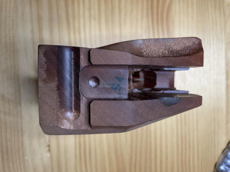 Vendo empuñadura diestra, Talla "S", la original de la pistola Libre Morini CM84e de disparador 10