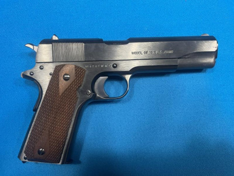 Vendo pistola Colt 1911 en libro de coleccionista, nueva en su caja original y sin disparar.
Precio 4500 00