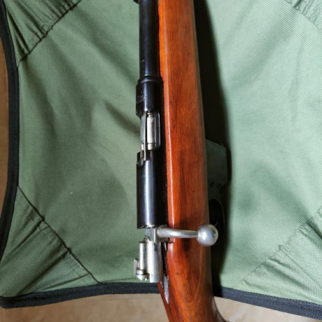 Rifle destroyer 9L buen estado.
Está en Granada 
Precio 250€. 00