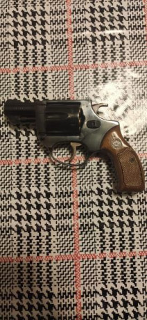 buenas
un compañero vende revolver Astra 250-38 con tambor de 6 tiros
para guiar en AoB
precio 80 euros

los 00