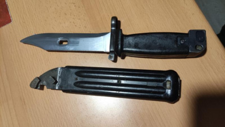 Vendo bayoneta que me dijeron que era de AK47 pero que me dicen ahora que es de  AK74, supuestamente de 00