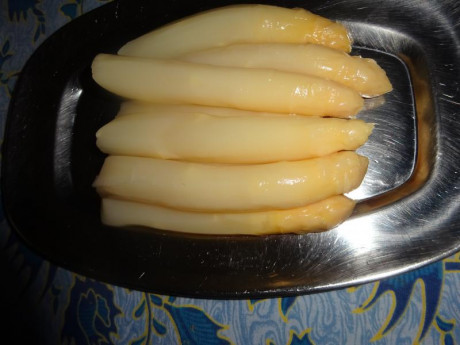 Hoy para comer acelgas hervidas y chuletón de vaca gallega vieja con seis semanas de maduración en cámara 81