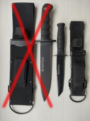 Buenas, pongo en venta estas piezas Smith & Wesson, el modelo Ontario de hoja fosfatada y nunca usado, 00