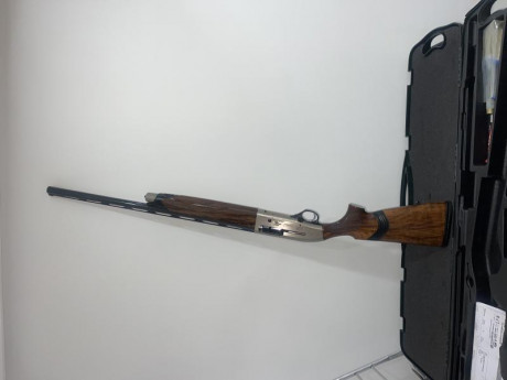 Características:

Recámara 3".
Banda baja 6x6 mm.
Punto de mira de fibra óptica.  ( LPA ) 
Pistol 01