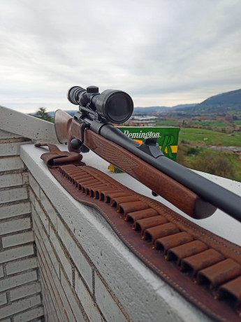 Buenas, pongo en venta este magnífico rifle Mauser modelo M96 en calibre 30-06.
El rifle se encuentra 01