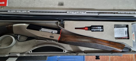 Benelli powerbore,cañon 71cm,choques i maletin....en perfecto estado 1500€...El arma esta en Denia(Alicante)se 00