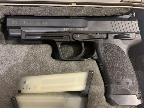 Se vende pistola HK USP EXPERT, casi sin uso, impecable, comprada al primer dueño, 00