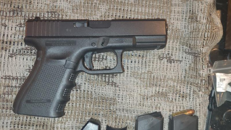 Glock 19 GEN 4

Muy muy cuidada. Con accesorios originales. 
Puede verse en Vigo. 

450€ portes incluídos. 02