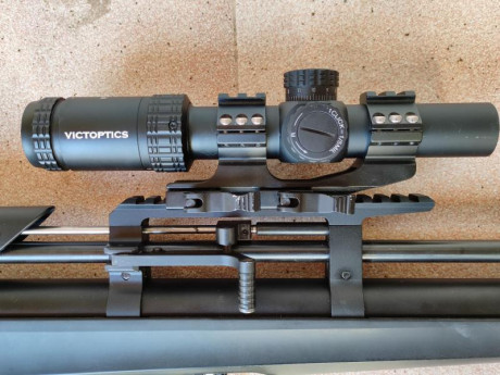 Por no usar, vendo visor VictOptics  comprado en agosto de 2022, aumentos de  1-6x24 SFP, sistema de bloqueo 01