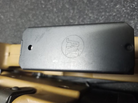 VENDIDO!!! chasis   Accuracy International Chassis System 2.0  plegable para rifle Remington 700 SA (acción 22