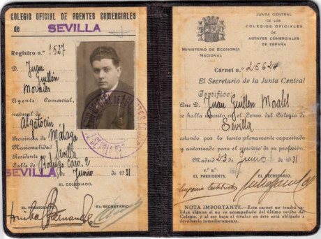  EN RECUERDO Y HOMENAJE A LOS QUE YA NO ESTÁN. 

Si pones en  GOOGLE   PASAPORTES EN LA MEMORIA  da igual 32