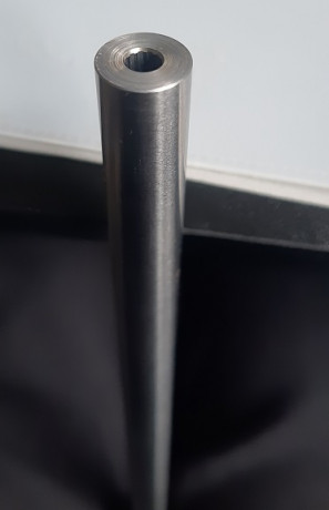 Hola,

Tengo para venda un Cañon para Leshiy Classic, de 250mm, .177, LOTHAR WALTHER.
Tiene muy poco uso 00
