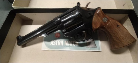Hola
Vendo revolver Astra modelo Match en calibre .38Spl.
Con caja original y en muy buen estado estético 00