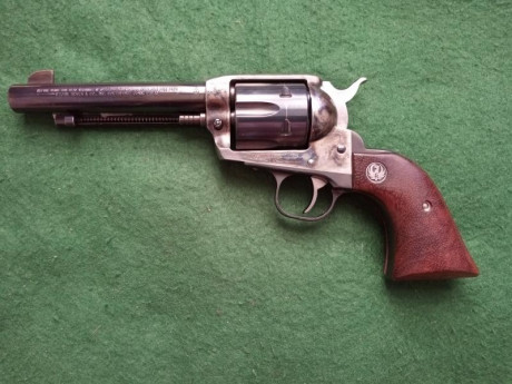 Hola compañeros como dice el enunciado vendo mi revólver Ruger Vaquero calibre 45 LC. Se puede ver en 00