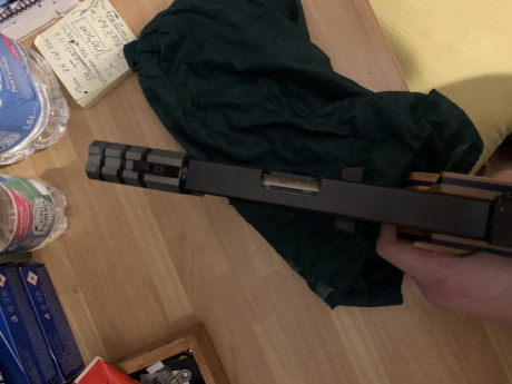 Buenas a todos. Como podéis ver, pongo a la venta mi walther gsp que como podréis ver en las fotos esta 00