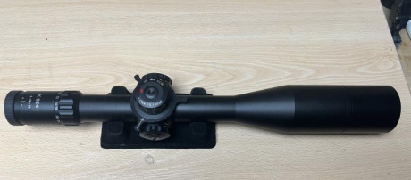 Visor KAHLES K624i - 6-24x56 CCW SKMR4 w-Left
Con extras de parasol y rueda de ayuda de paralaje
En MRAD 02