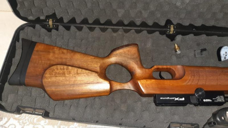 Hola. Se vende pcp FX .Royal. 500. calibre.6.35. La carabina tiene 2.años y medio. Esta impoluta estético 00