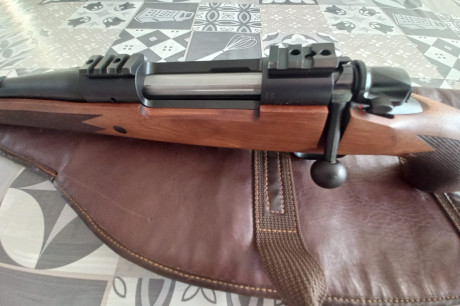 Buenas se vende Bergara b14 timber zurdo calibre 300wm , el rifle ha tirado 5 tiros y salido 2 veces , 01