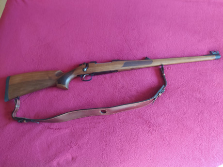 Un compañero me pide que le ponga este anuncio: rifle Ceska CZ 557 Stutzen en venta. Calibre 30-06. No 02