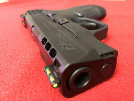Vendo Pistola Smith&Wesson, modelo: M&P Shield Perfomnance Center, Calibre 9 mm. Nueva sin estrenar, 00