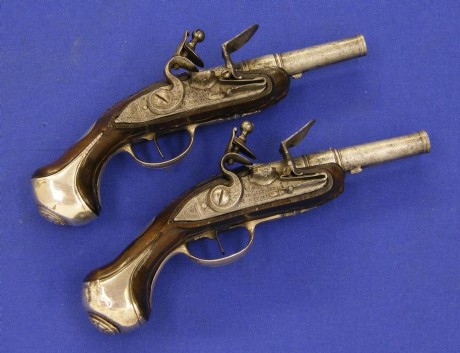 Voy a colocar unas fotos de un arma larga alemana de llave de mecha del siglo XVI. 01