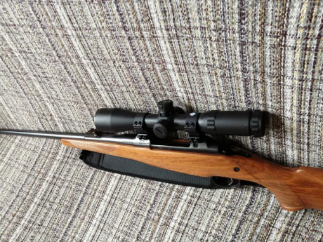 Se vende rifle marca CZ modelo 550 Magnun cal 300wm,solo estrenado, rifle pesado, 4.4kg sin visor. Tiene 01