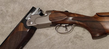 Buenas;
Pongo a la venta Escopeta Superpuesta BERETTA 692 SPORTING B-FAST, con las siguiente características;
Cañón 01
