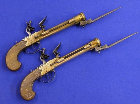 Voy a colocar unas fotos de un arma larga alemana de llave de mecha del siglo XVI. 30