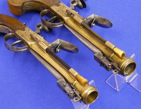 Voy a colocar unas fotos de un arma larga alemana de llave de mecha del siglo XVI. 42