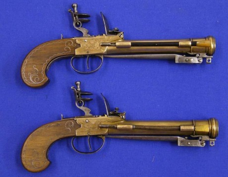 Voy a colocar unas fotos de un arma larga alemana de llave de mecha del siglo XVI. 52