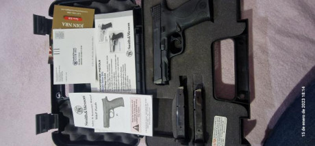 Buenas compañeros foreros.
Una amiga me pide que le ponga a la venta su pistola Smith & Wesson MP9, 02